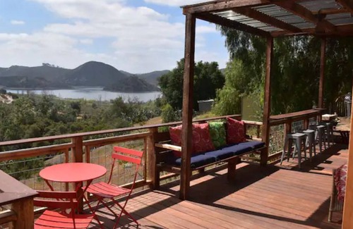 Del Dios Casa | Lakeview tiny house w/hillside pool