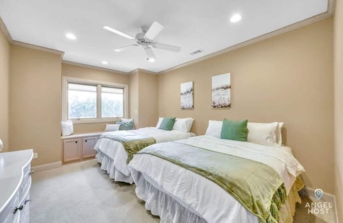The Woodlands Apartamento | Lakeview Villa | Ideal Monthly Stay | Private Pool