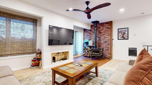 Mammoth Lakes Apartamento | Lakeview Villas #06 condo