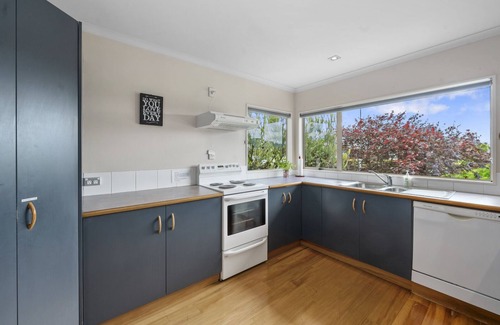 Taupo Cabaña | Lakewood Haven - Taupo Holiday Home