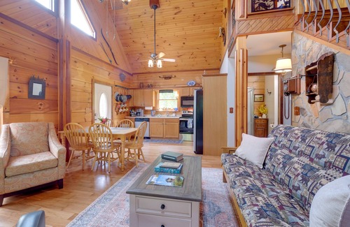 Ingles Cabina | Cabina Hiwassee 'Lakewood Lodge' con acceso a muelle