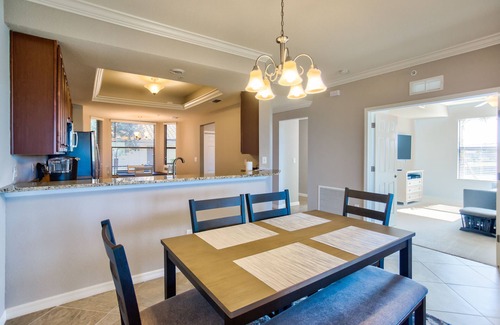 Lakewood Ranch Condominio | Hermoso condominio de 2 dormitorios y 2 baños con sala de estar