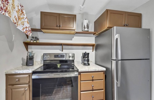 Lakewood Casa | Lakewood Trail Retreat, 2 min to outdoor UTV- Snowmobile trails & Taverns.