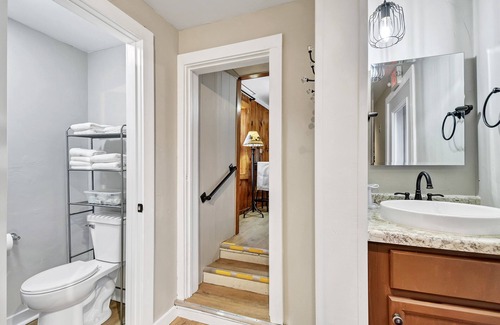 Lakewood Casa | Lakewood Trail Retreat, 2 min to outdoor UTV- Snowmobile trails & Taverns.