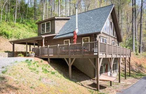 Black Mountain Casa | Lakey Gap Lodge by Carolina Mornings
