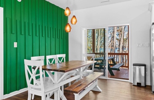 Wise Casa | Lakin`Reel Memories - Sleeps 18 - New Rental