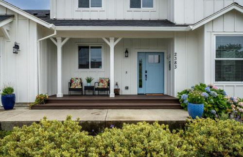 Seaside Casa | Lallybroch Cottage