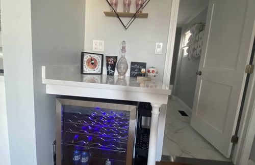 Salem Apartamento | Lallys House, Historic Salem. Steps from common & Halloween events-Themed rooms!