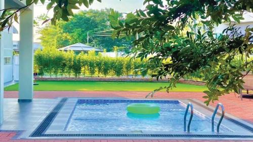 Malacca City Casa | LAMAN KASEH Homestay Bukit Katil 4bedroom with Swimming Pool