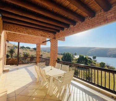 Emalahleni Casa | LamaProp Stay Inn