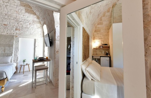 Monopoli Cama Y Desayuno | Lamarossa Trulli & Suites