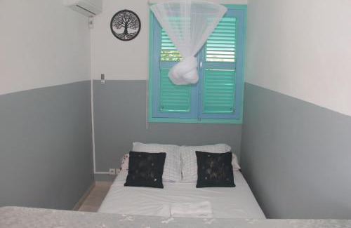 Grand-Bourg Apartamento | Lambano Studio