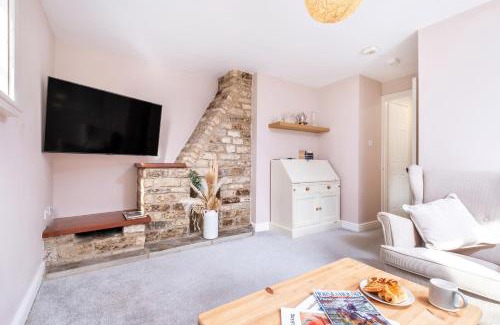 Stamford Casa | Lambert Cottage - In the Heart of Stamford