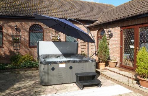 Addlethorpe Casa | Lambourne House - Ukc2831