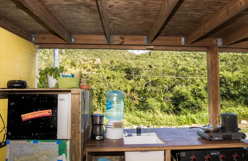 Estate Mandal Alquiler De RV | Lameshur Bay Glamping Site with AC
