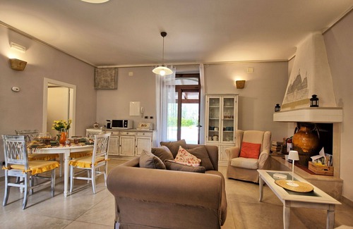 San Michele Salentino Villa | Villa en San Michele Salentino con 2 habitaciones, capacidad 4
