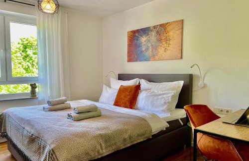 Renningen Apartamento | LaMiaCasa Balcony Near Bosch and Train Station