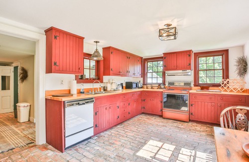 Bluemont Casa | Lamontagne Farmhouse a Rural Pristine Setting