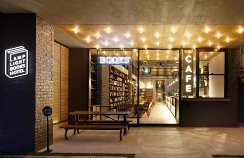 Chuo-ku Hotel | LAMP LIGHT BOOKS HOTEL fukuoka
