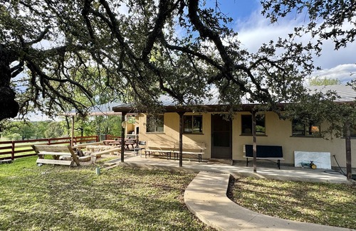 Lampasas Cabina | Lampasas Hill Country Ranch Retreat
