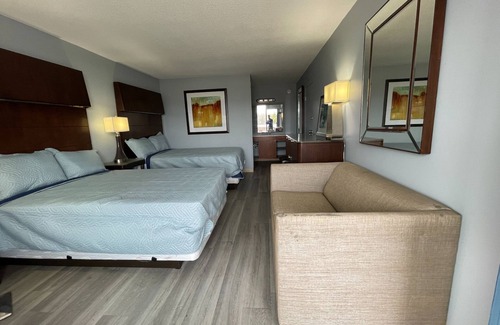 Paw Creek Hotel | Lamplighter Inn By OYO Charlotte Airport Area