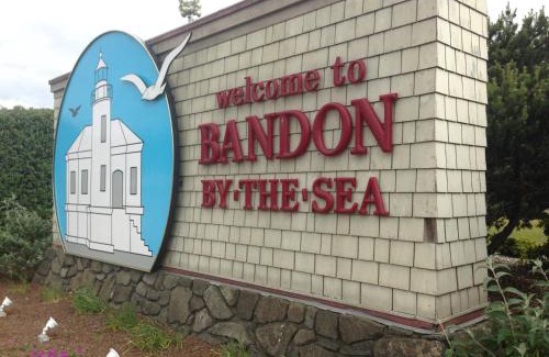 Bandon Casa | Lamplighter Inn