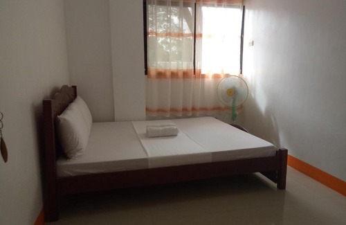 Coron Town Proper Cama Y Desayuno | Lan Bless Pension House