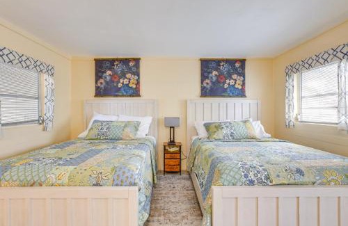 Chiefland Apartamento | Lanai and Fire Pit Riverfront Studio in Chiefland!