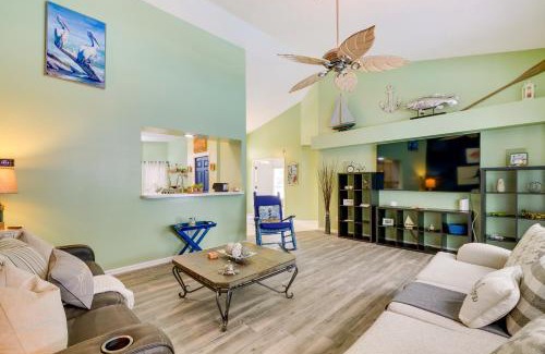 Dunnellon Casa | Lanai and Grill Sunny Home Near Rainbow Springs!