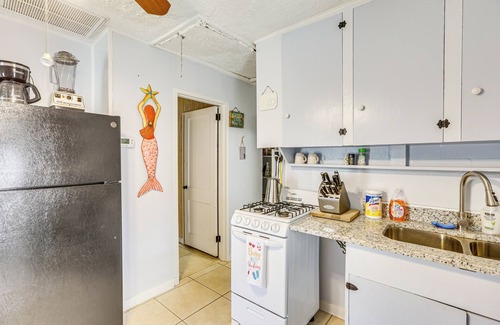 Lanark Village Cabaña | Lanark Village Vacation Rental w/ Outdoor Oasis!