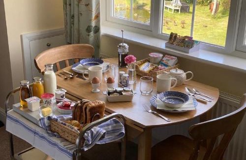 West Grinstead Cama Y Desayuno | Lancasters Cottage