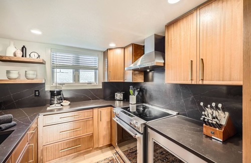 Warrior's Mark Condominio | Lances West 7 2 Bedroom Condo by RedAwning