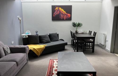 Burnham Apartamento | Lancing Apartments - Spacious 2 Bed - Sleeps 6 - Burnham Village