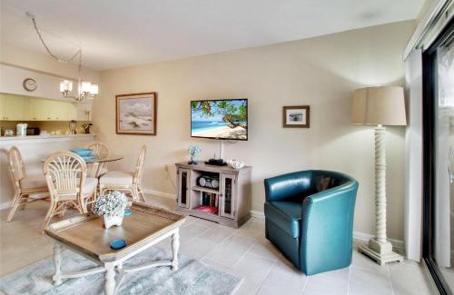 Sunset Beach Casa | Land's End 1-203 Pool View