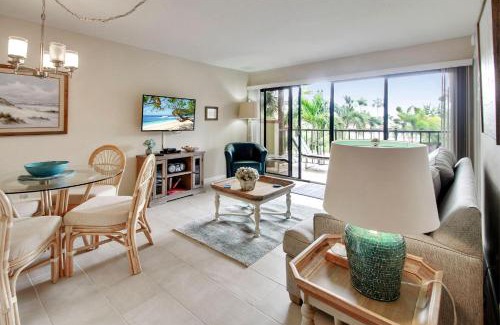 Sunset Beach Casa | Land's End 1-203 Pool View