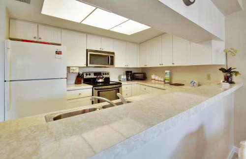 Sunset Beach Casa | Land's End 1-203 Pool View