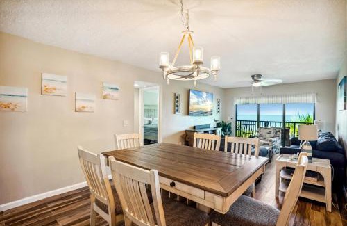 Sunset Beach Casa | Land's End 11-305 Beach Front - Premier
