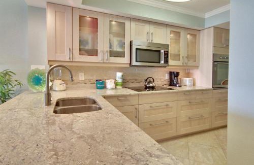 Sunset Beach Casa | Land's End 11-406 Beach Front - Premier