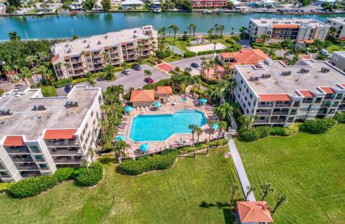 Sunset Beach Casa | Land's End 3-202 Bay Front