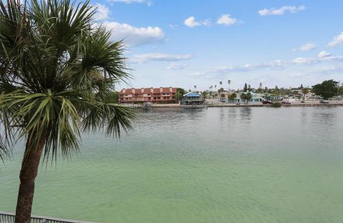 Sunset Beach Casa | Land's End 3-305 Bay Front - Premier