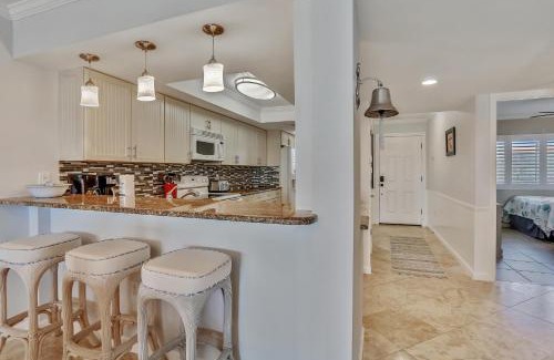 Sunset Beach Casa | Land's End 4-303 Bay Front - Premier