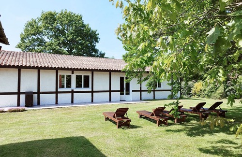 Saint-Paul-en-Born Casa | CASA DE TERRENO EN RANGO DE 8 HECTÁREAS