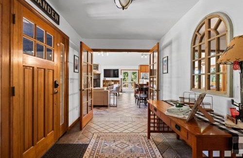 Brightwood Casa | Landen Lodge - Meredith Lodging