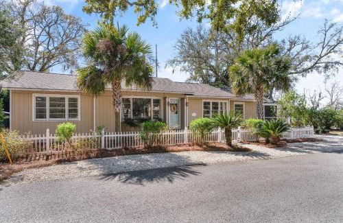 East Beach Casa | Landfall Cottage