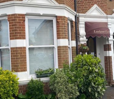 Southampton Casa | Landguard Lodge Guest House