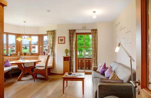 Wallgau Apartamento | Landhaus Bergkulisse