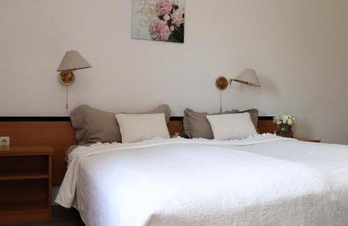 Detmold Hotel | Landhaus Ellernkrug Hotel