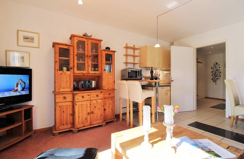 Kaegsdorf Apartamento | Landhaus Ostseeblick WE 13: friendly 2-room apartment with balcony close to the beach