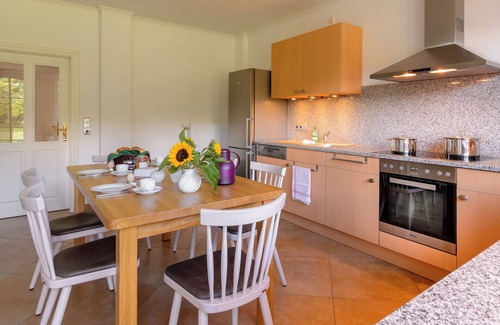 Norderfriedrichskoog Casa | Landhaus Wittmaack Dircks Relaxation at the North Sea Ground floor apartment "Anker"