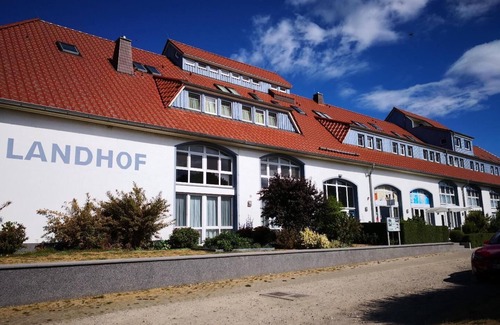 Stolpe Apartamento | Landhof Strandhafer LH-207 - Comfortable vacation apartment with balcony on Usedom